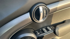 MINI Hatchback 1.5 Cooper Exclusive Premium 5dr Auto Petrol Hatchback